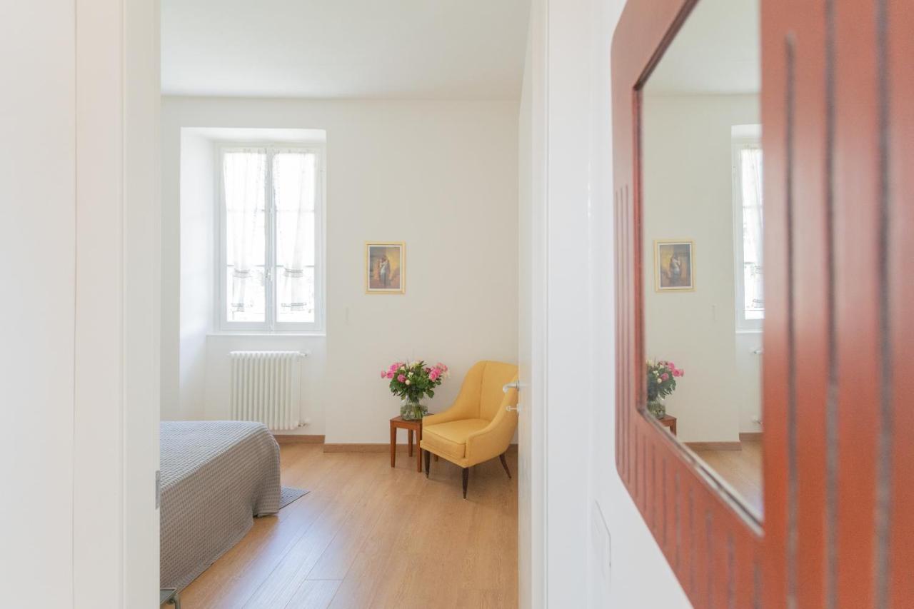 Tina'S Window On Lake Como By Rent All Como Mezzegra Bagian luar foto