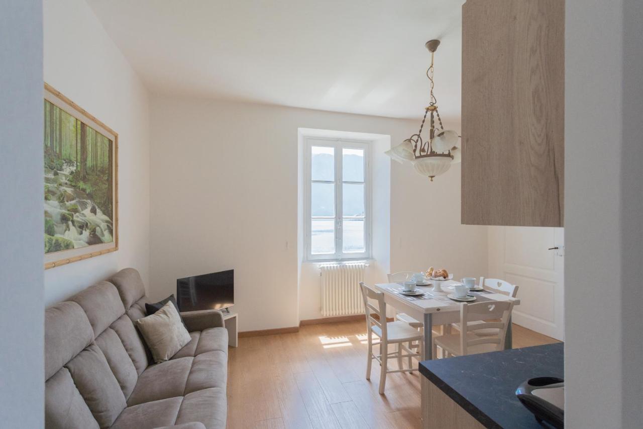 Tina'S Window On Lake Como By Rent All Como Mezzegra Bagian luar foto